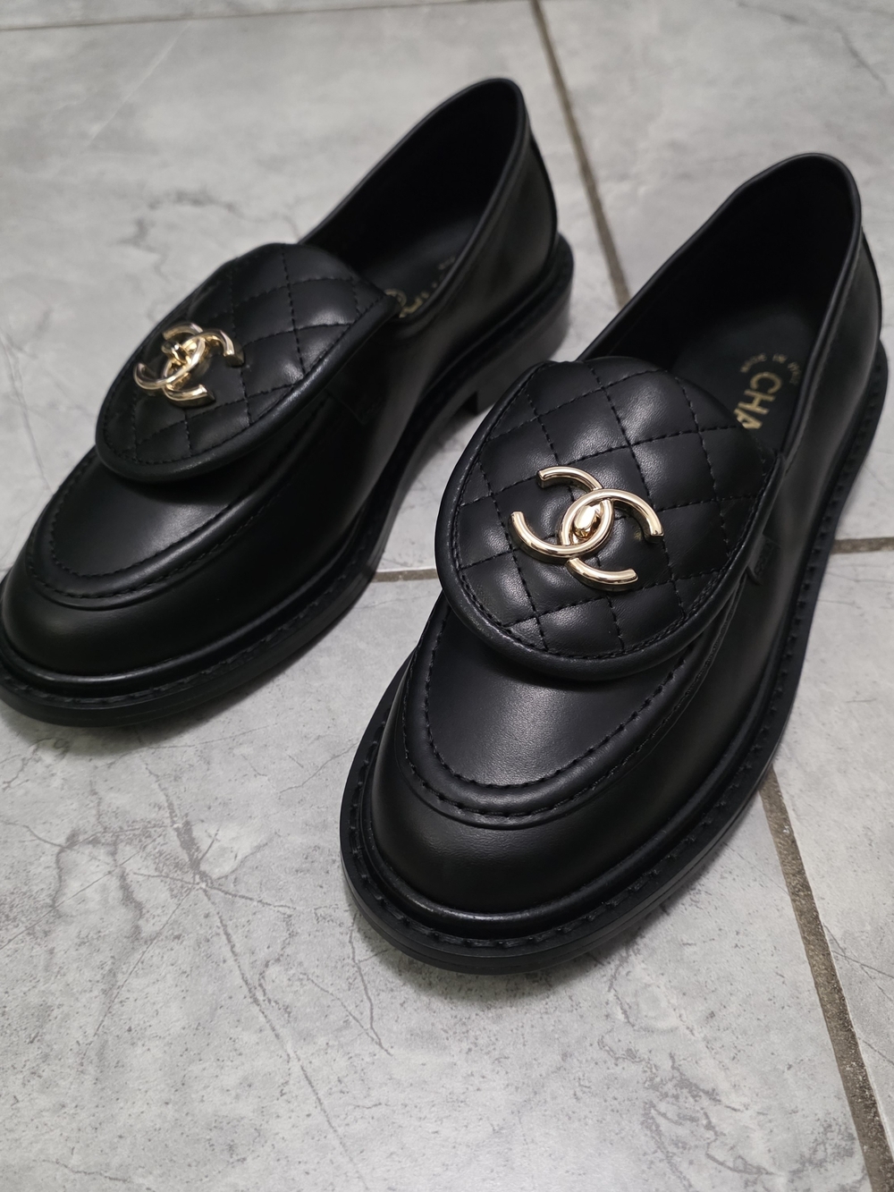 Chanel Black Quilted Leather Loafers with Turn LockGold CC Logo 38 Eu No Box